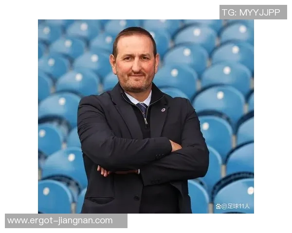 戴奇：球员接受了咱们的执教方法，哈钦森只需要享用足球就好